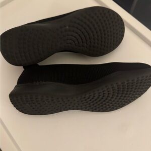 Skechers Black Textured Slip-Ons